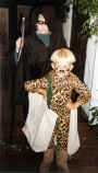 Halloween.jpg (56570 bytes)