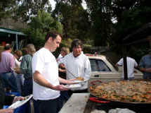 Mark's Paella Party 1-18-04 012rs.jpg (61984 bytes)