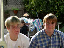 Mark's Paella Party 1-18-04 014rs.jpg (54054 bytes)