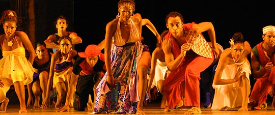 Description: Conjunto Folklrico Nacional de Cuba performance.